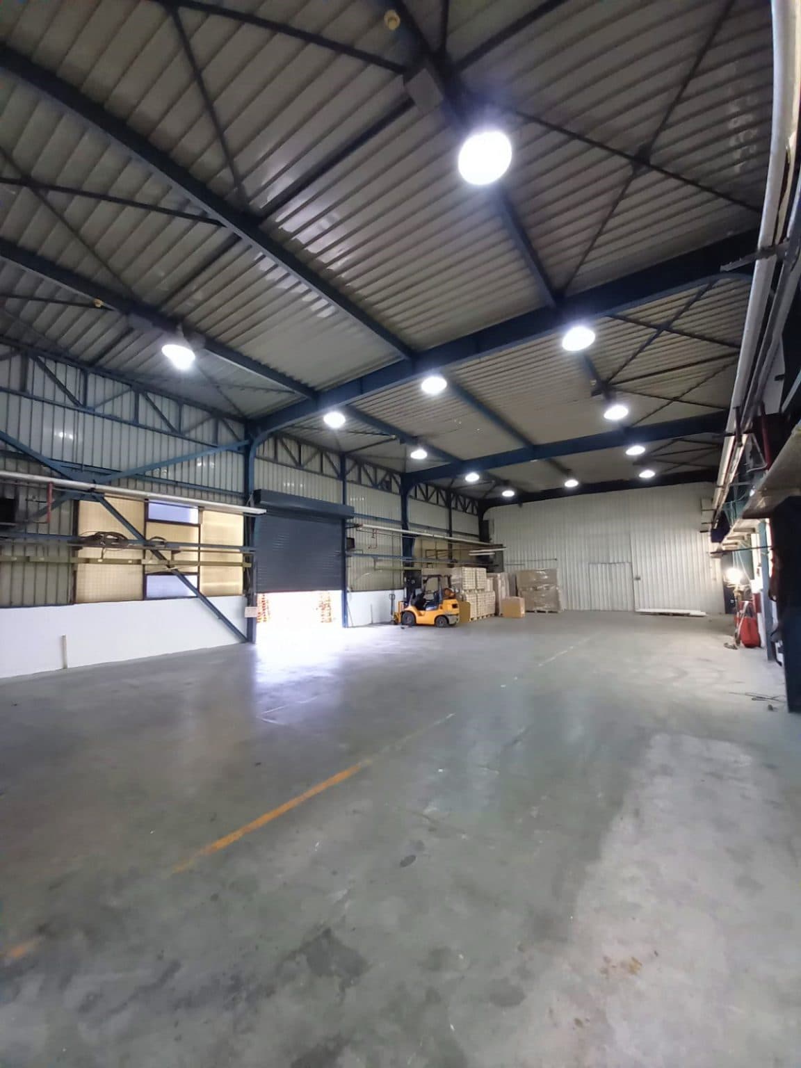 Warehouse and office space for rent in Gazi Baba - 2