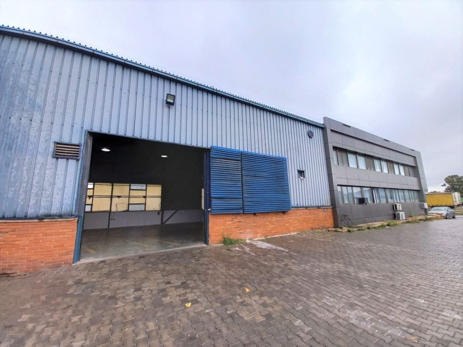 Warehouse and office space for rent in Gazi Baba - For Rent - Gazi Baba - Image 9