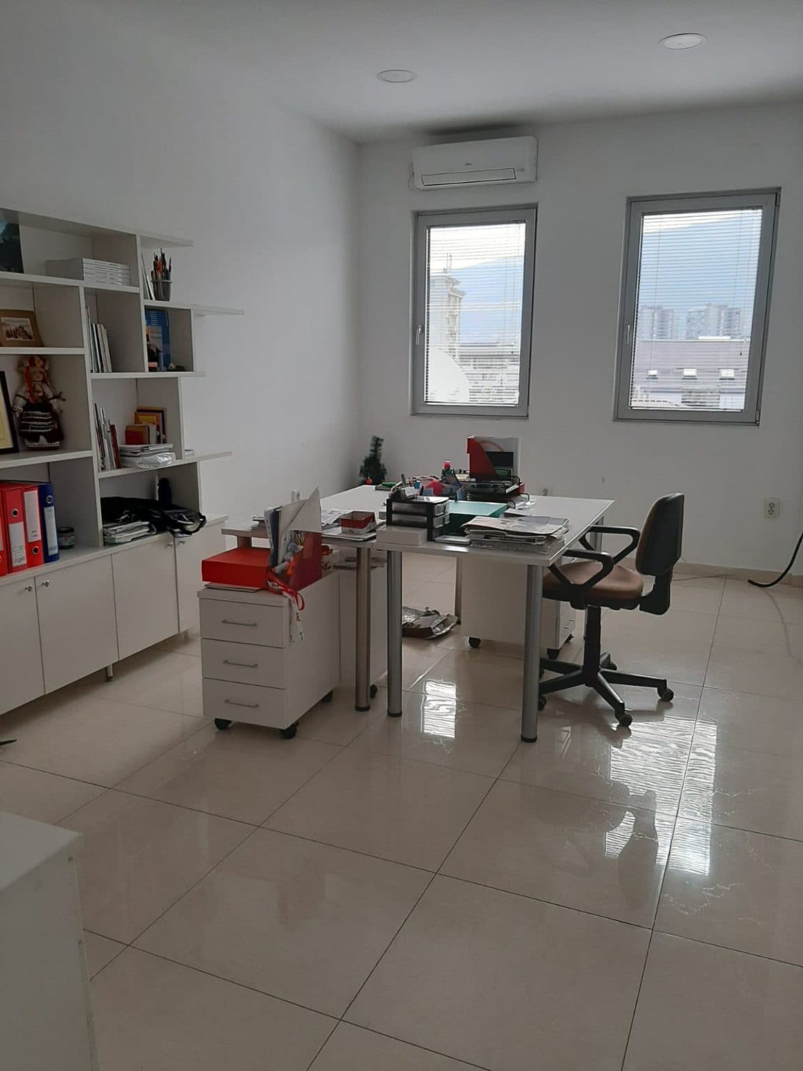Office space for rent near the main square - For Rent - Centar - Image 6