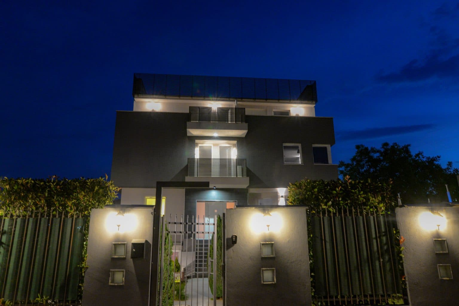 Modern house in Bardovci - 2