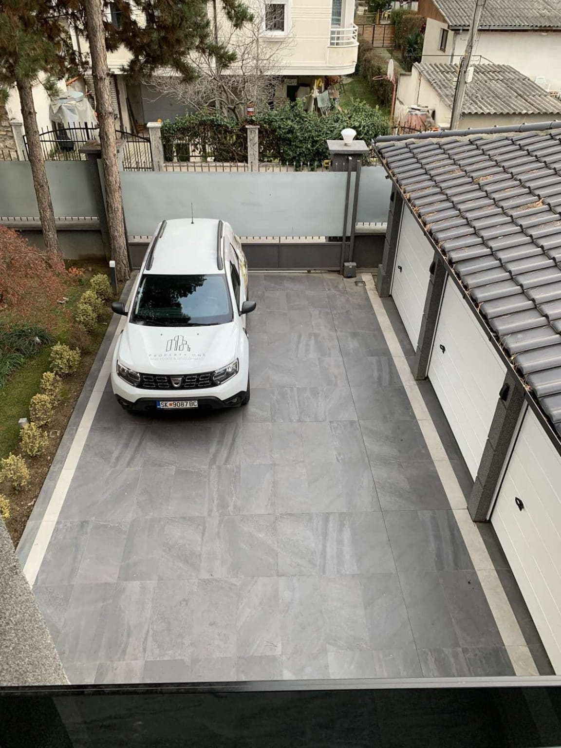Modern villa in a quiet location - 2