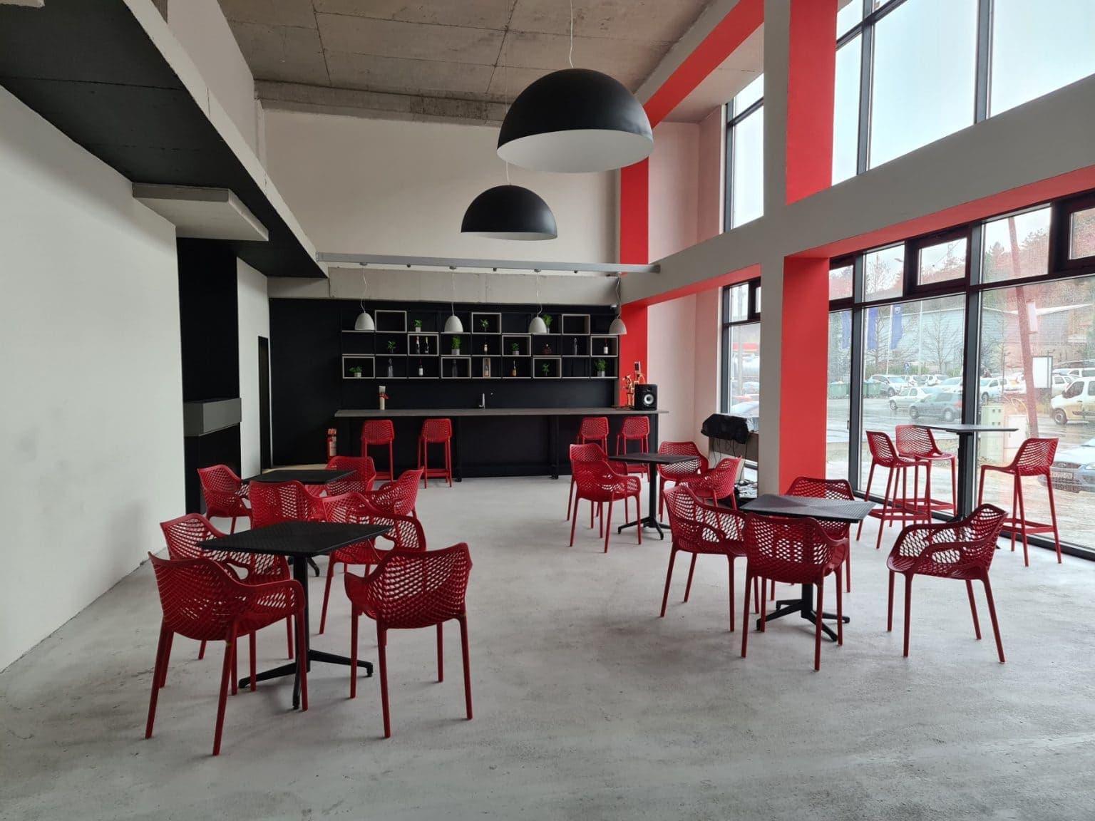 Business building 1000m2 on great location - 3