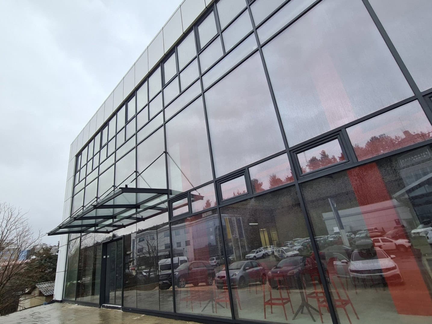 Деловна зграда 1000м2 на одлична локација - За Изнајмување - Карпош - Слика 1