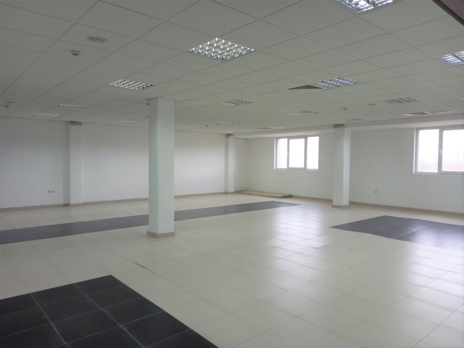Мултифункционален деловен простор во Визбегово - За Продажба - Карпош - Слика 6
