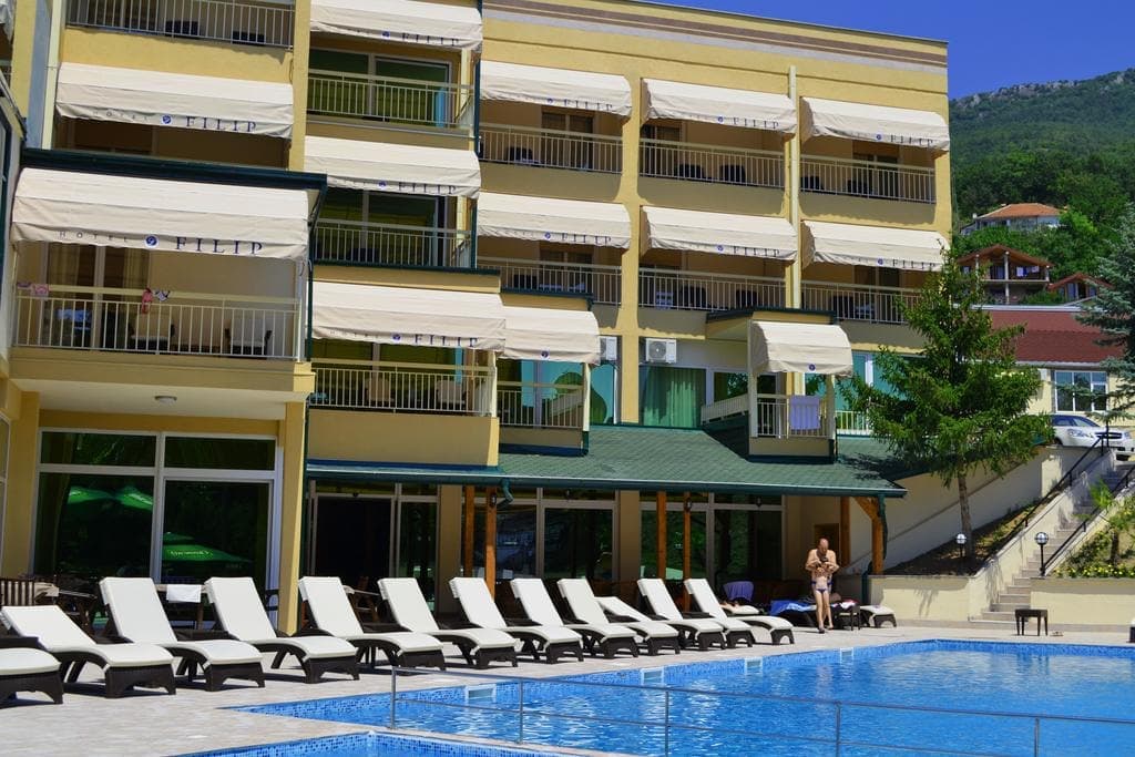 Hotel for sale on a great location in Ohrid - 2