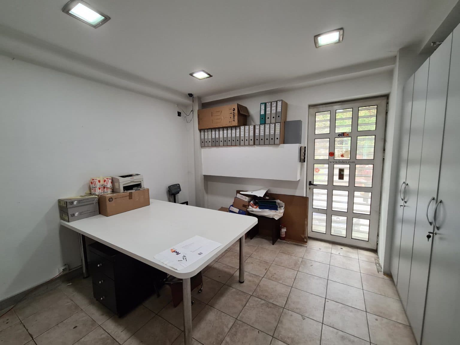 Business space for rent in Center - For Rent - Centar - Image 9