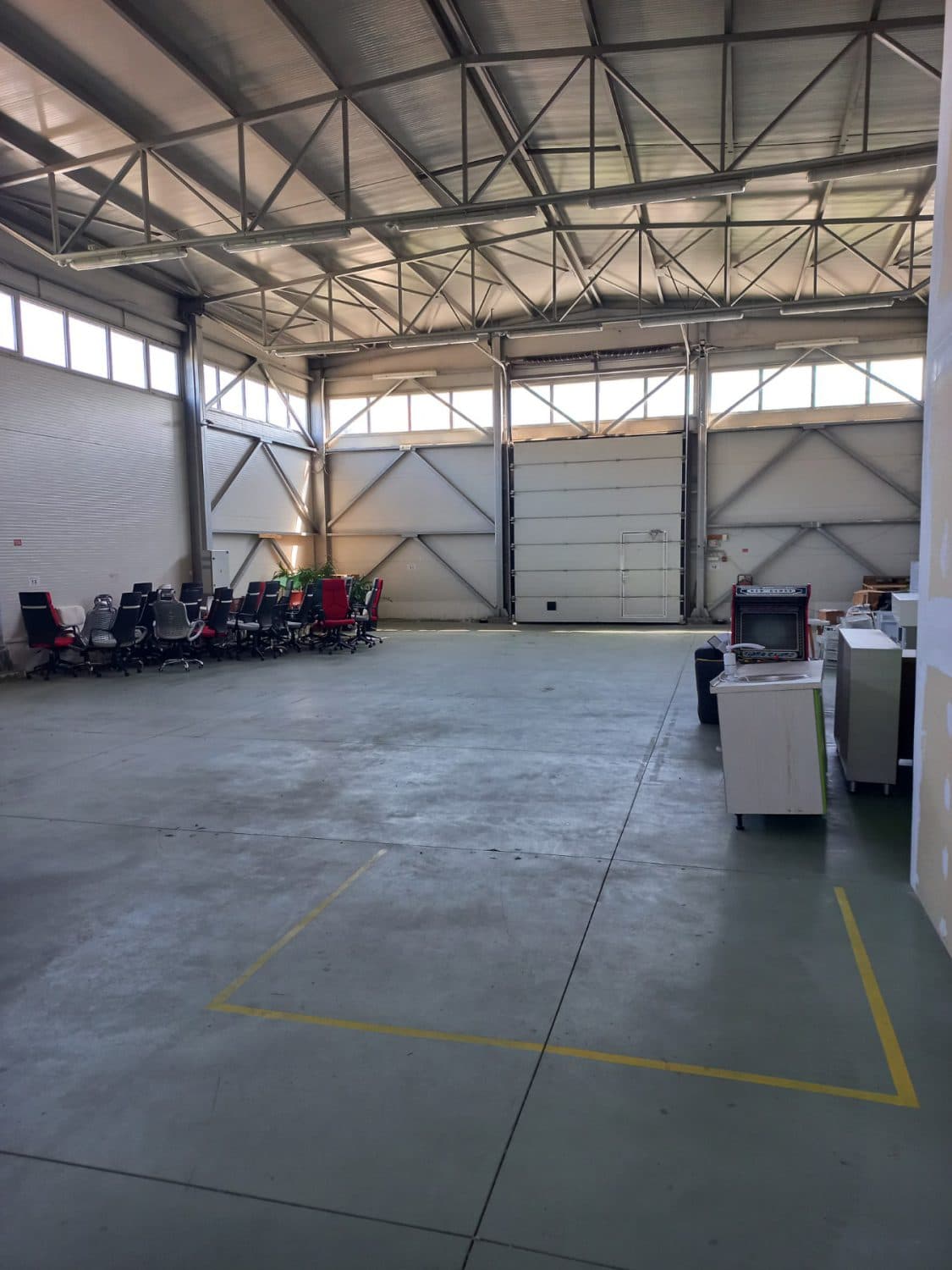 Деловен простор за повеќе намени во Илинден - За Изнајмување - Илинден - Слика 11