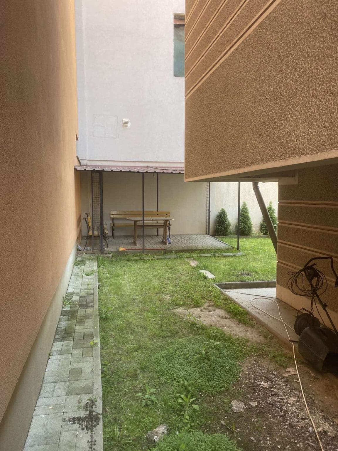 Се продава куќа на одлична локација - За Продажба - Кисела Вода - Слика 11