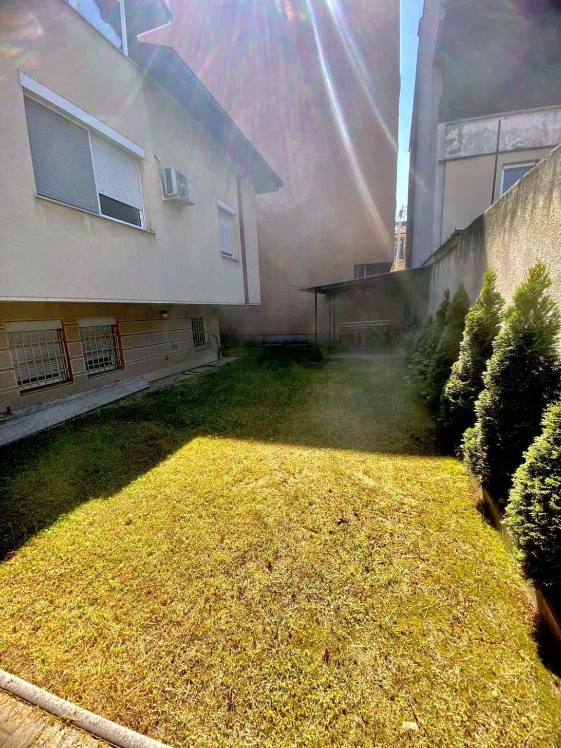 Се продава куќа на одлична локација - За Продажба - Кисела Вода - Слика 12