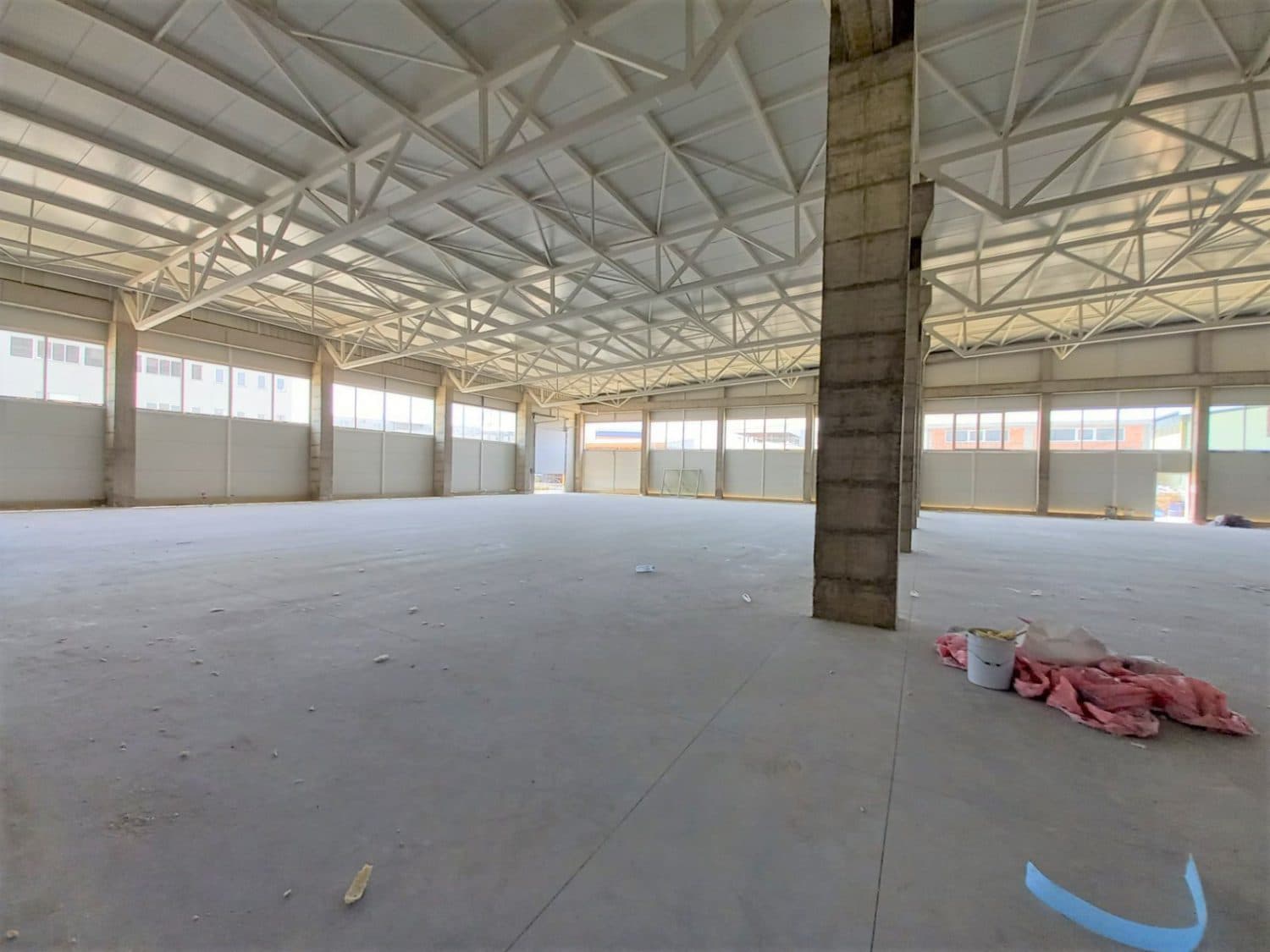 Се изнајмува магацин во Визбегово - За Изнајмување - Карпош - Слика 1