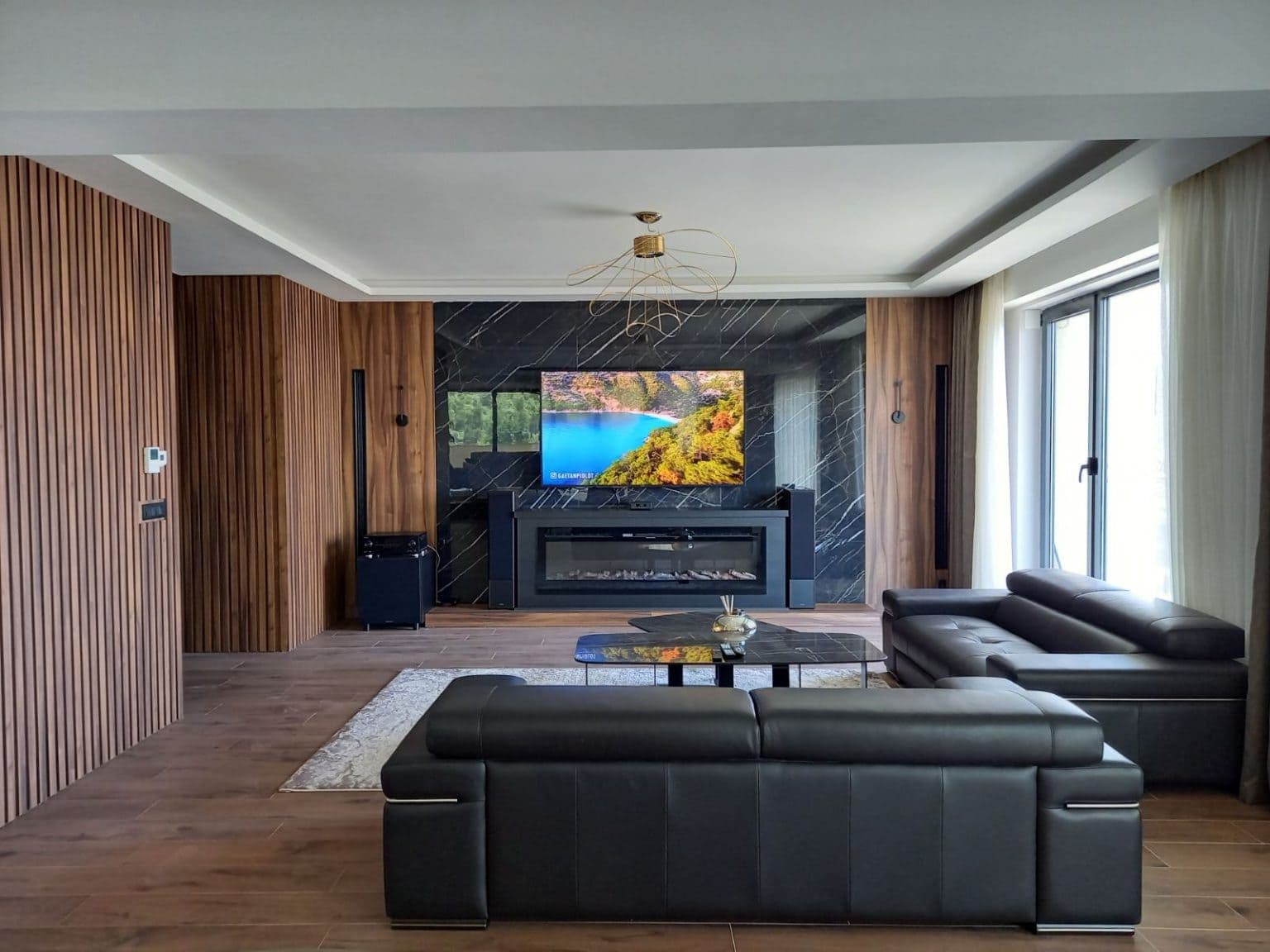 Ексклузивен стан 330м2 на Водно - For Rent - Vodno - Слика 1