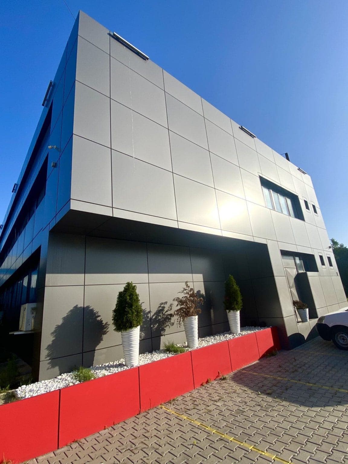 Се изнајмува деловен простор во Гази Баба - За Изнајмување - Гази Баба - Слика 3