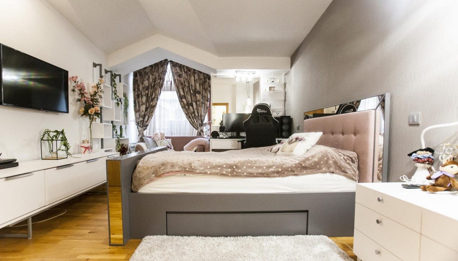 Exclusive apartment on Vodno - For Rent - Vodno - Image 19