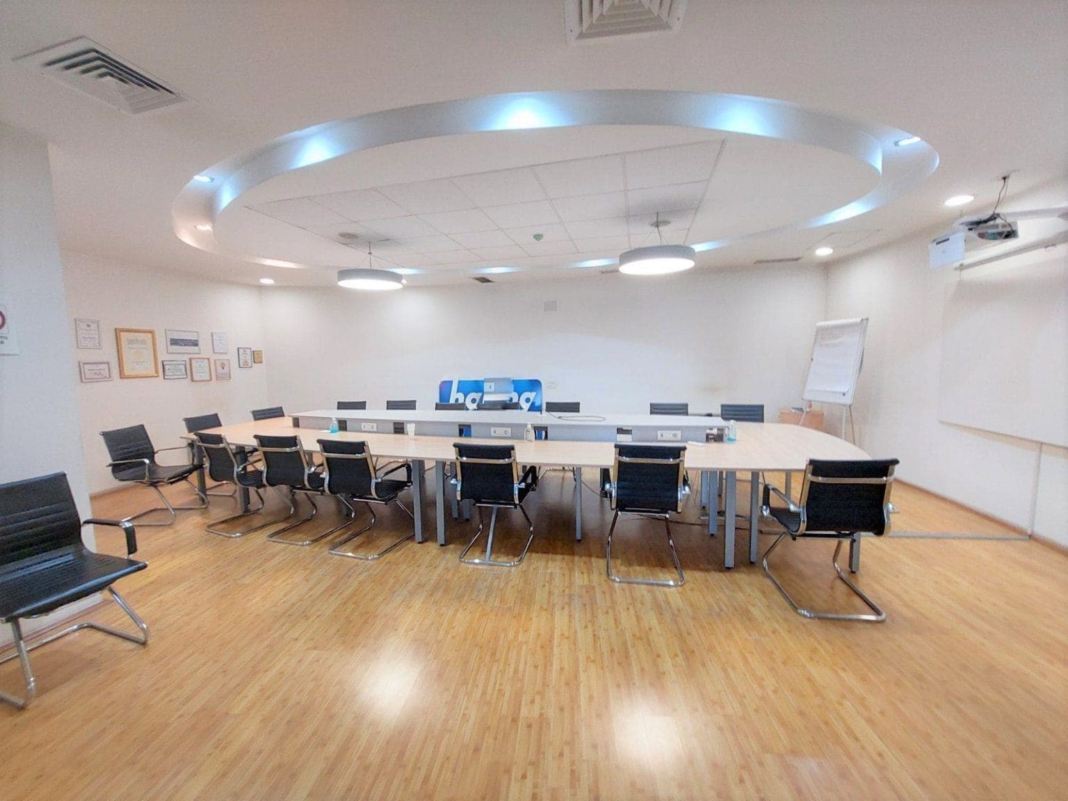Office space for rent in Vizbegovo - For Rent - Karposh - Image 1