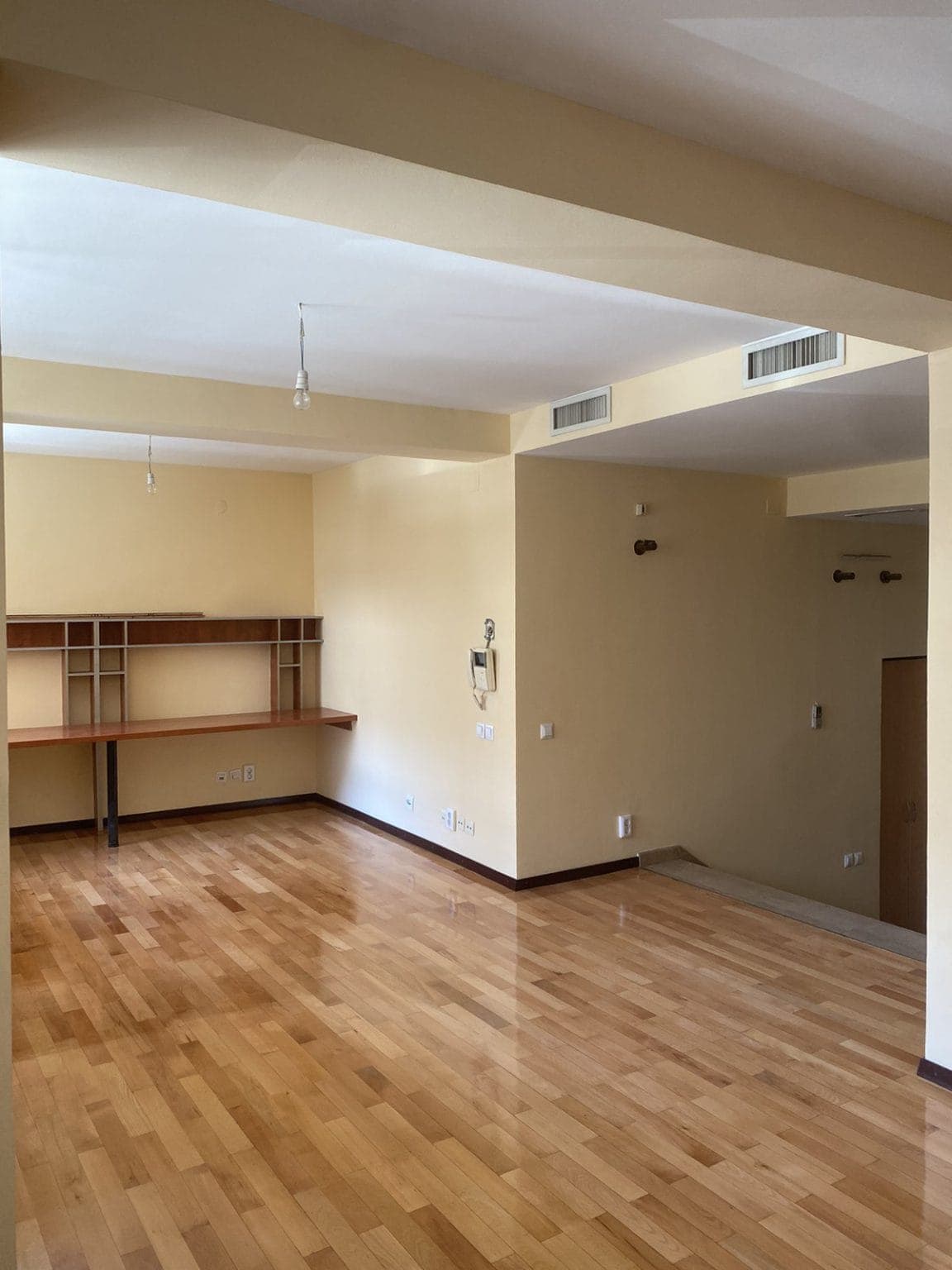 Деловен простор на одлична локација - For Rent - Centar - Слика 7
