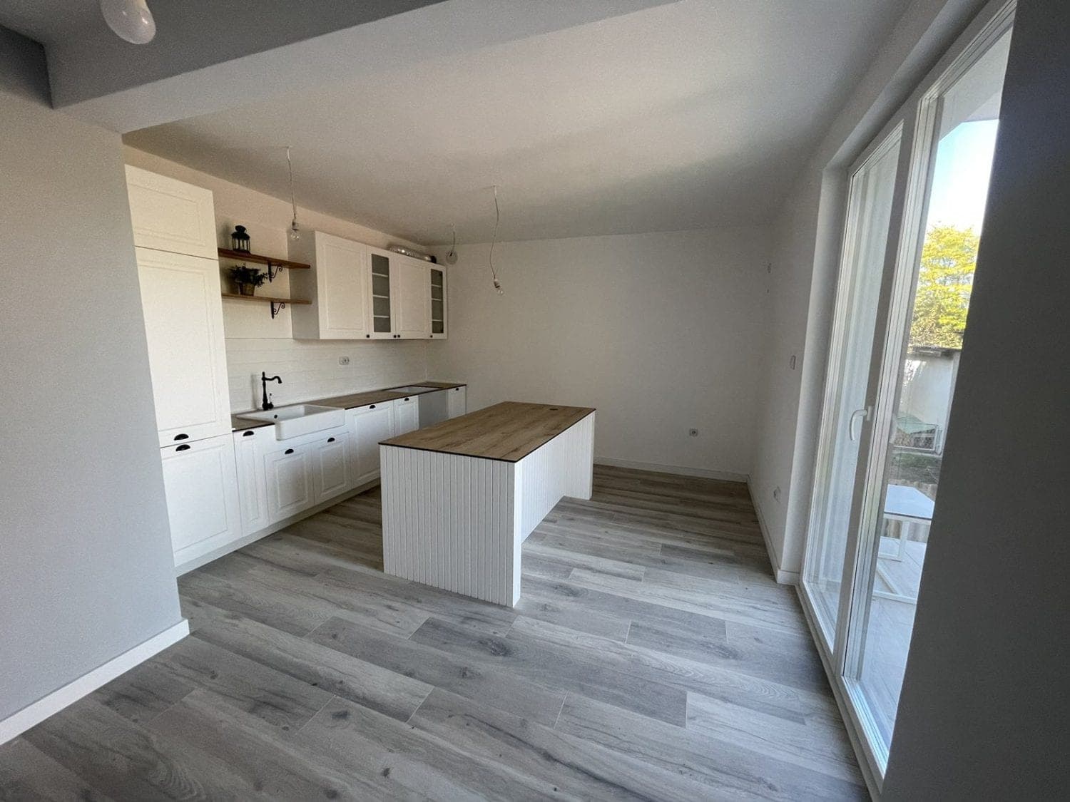 New house 300m2 in Crniche - For Rent - Crniche - Image 8