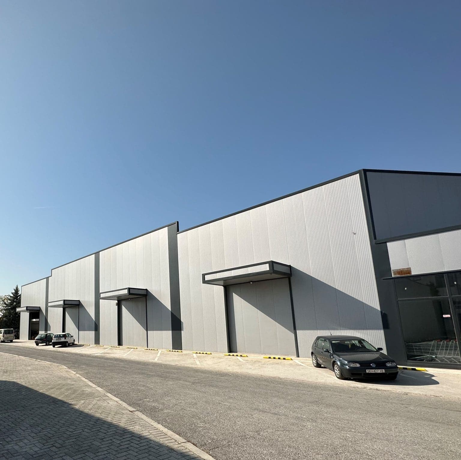New warehouse space 1350m2 for rent - 2