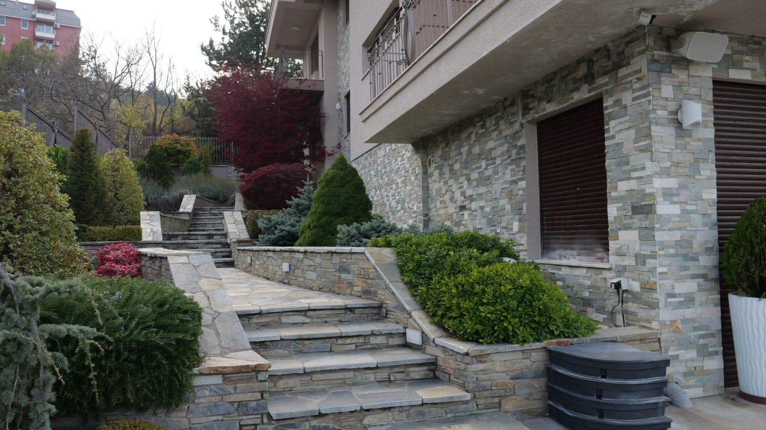 Spacious house with diplomatic status - For Rent - Sopishte - Image 12