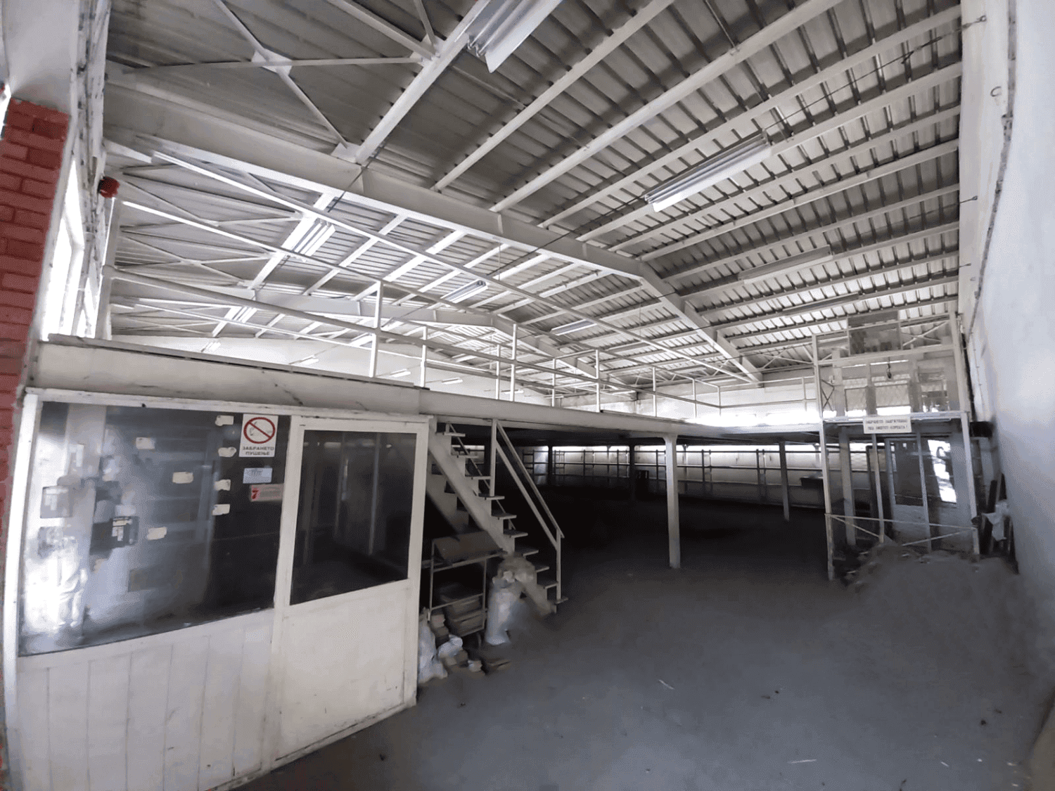 Јавни складишта за продажба на одлична локација - За Продажба - Кисела Вода - Слика 4