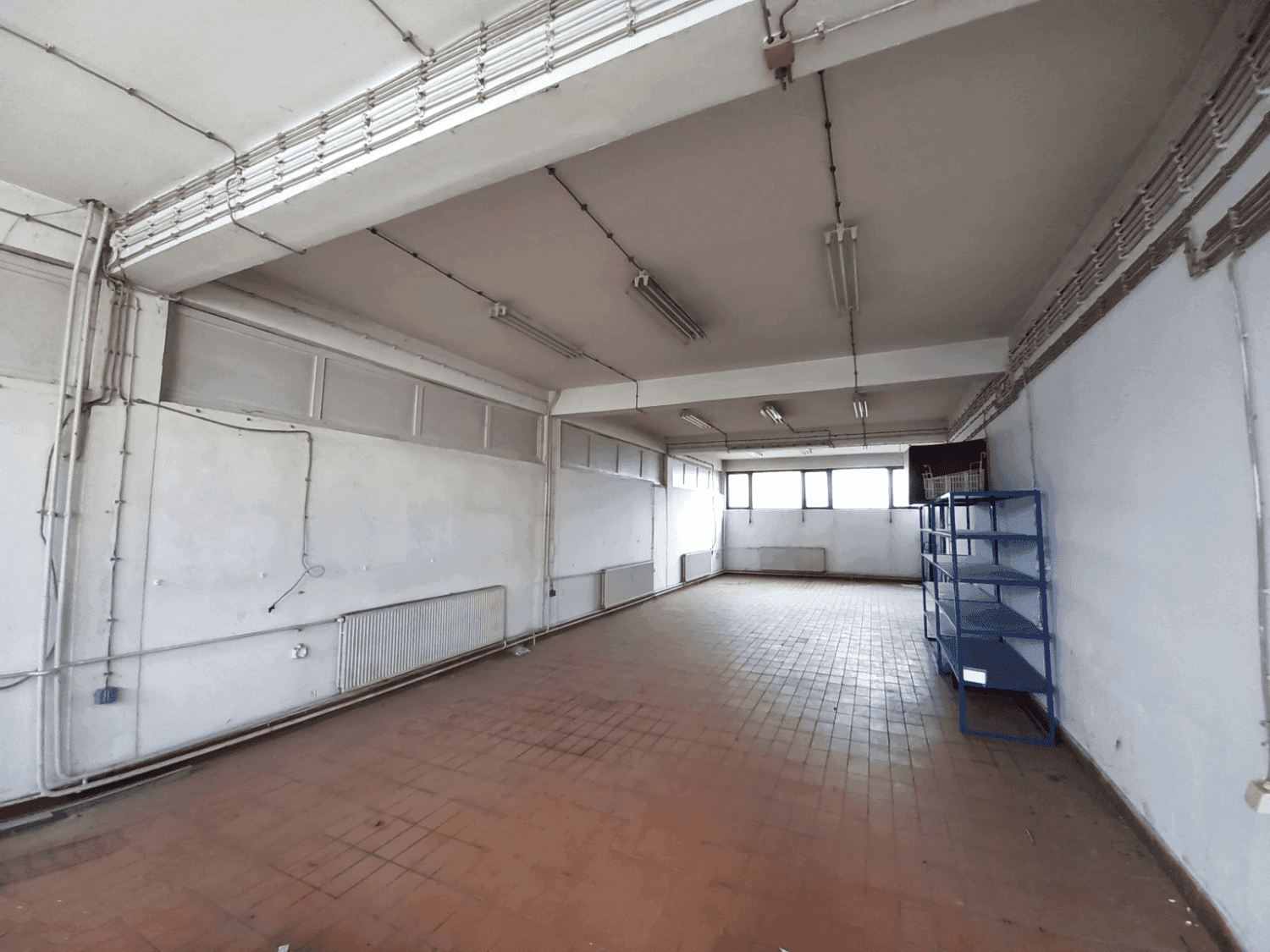 Јавни складишта за продажба на одлична локација - За Продажба - Кисела Вода - Слика 5