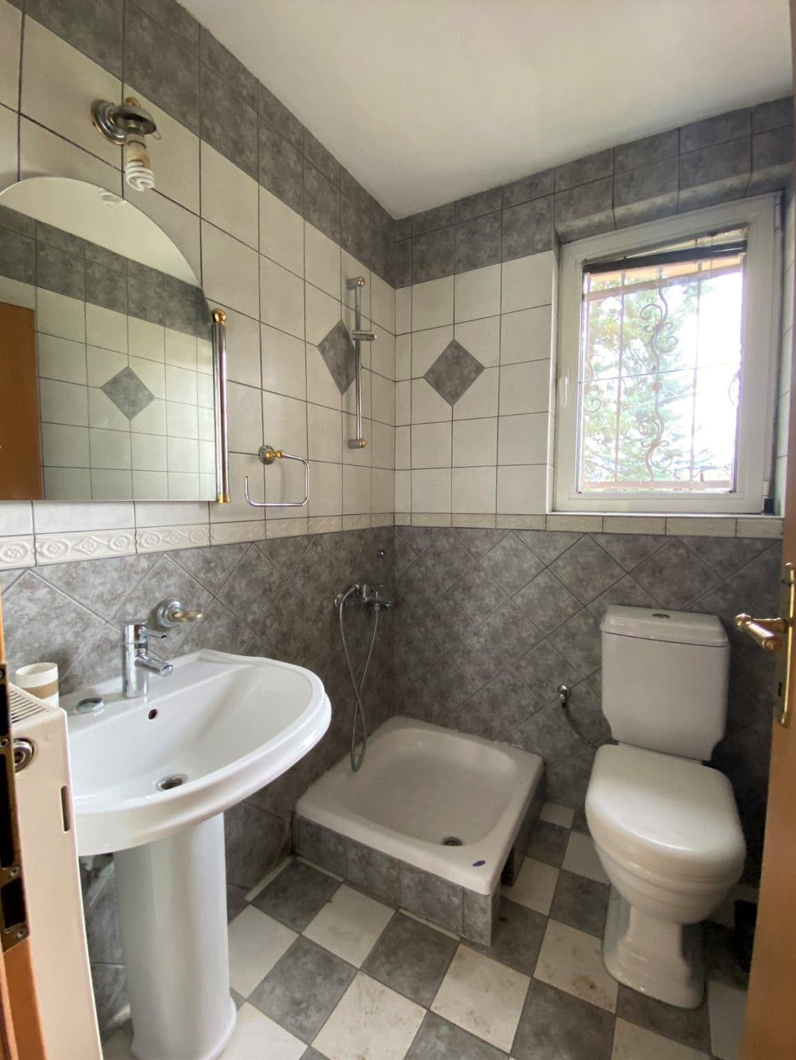 Beautiful house on tranquil location - For Rent - Zlokukjani - Image 15