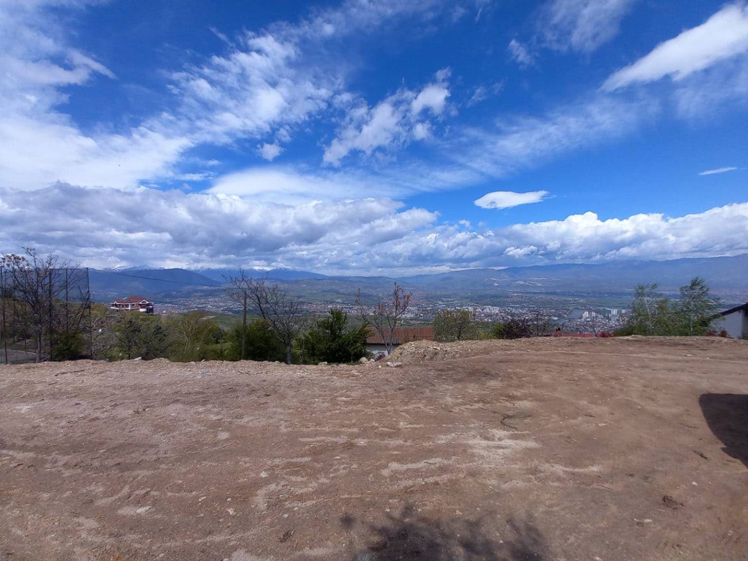 Plot on a great location in Gorno Nerezi - For Sale - Karposh