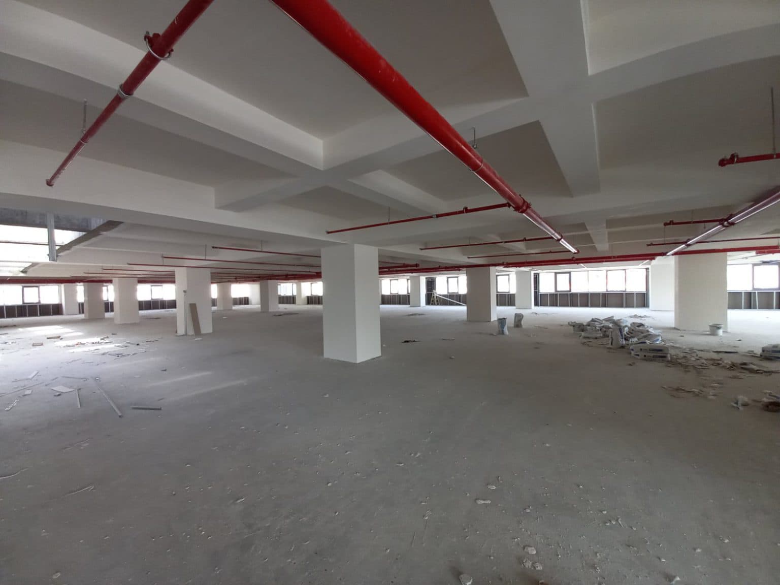 Нова деловна зграда K Business Center - За Изнајмување - Центар - Слика 7