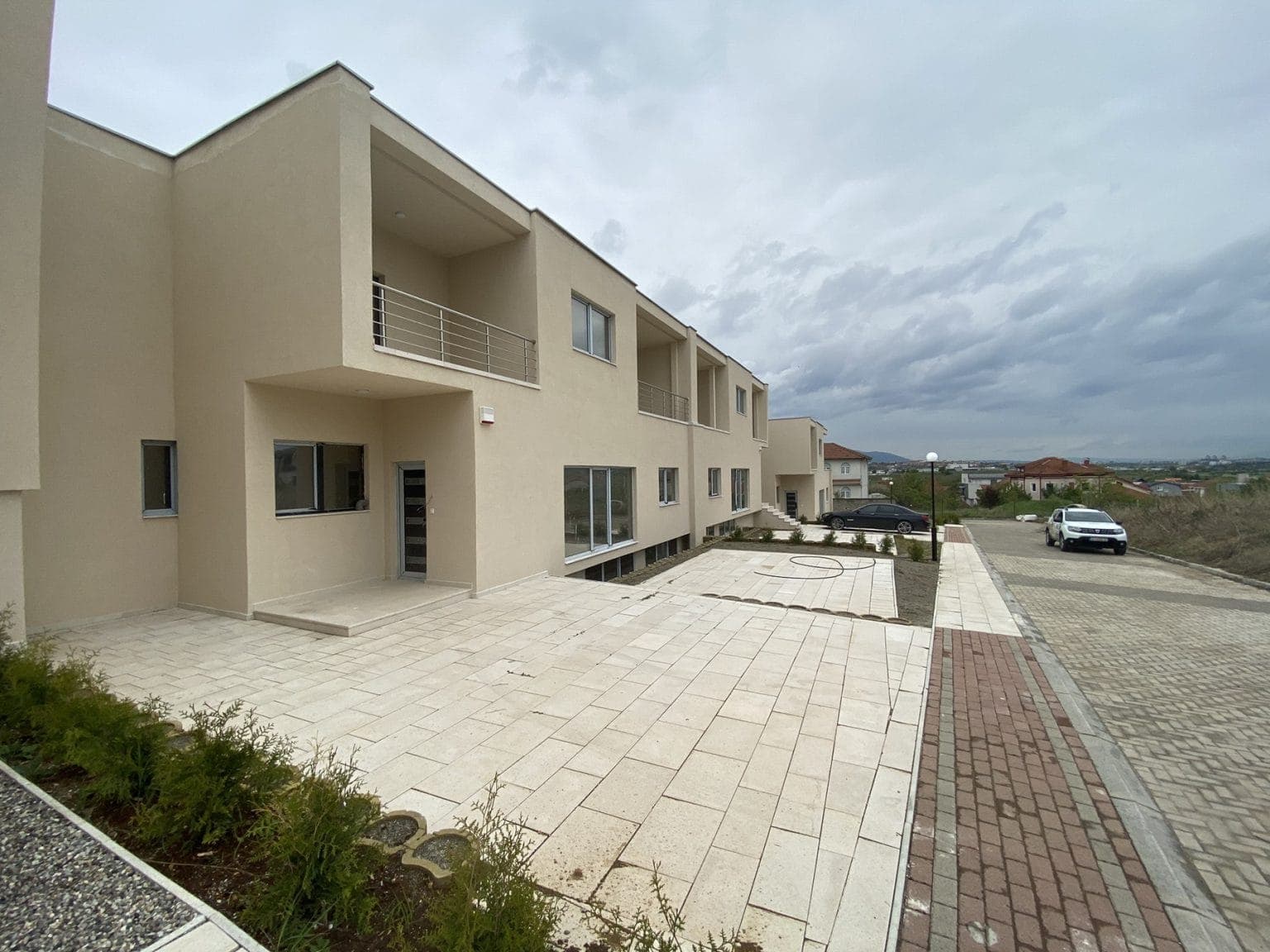 New villas with spacious yard in Bardovci - For Rent - Bardovci - Image 4