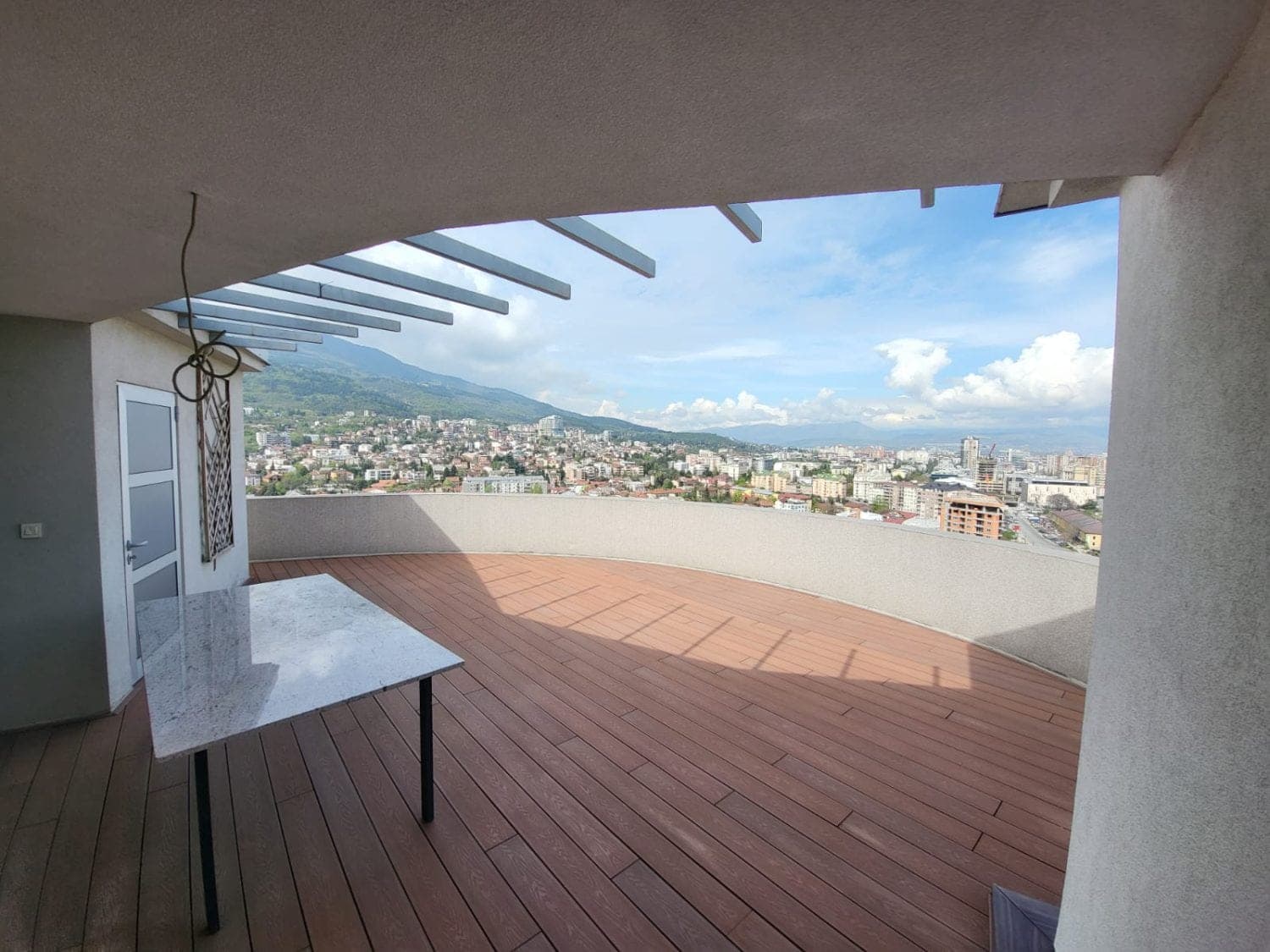 Spacious exclusive penthouse apartment in Flatiron Building - For Sale - Kisela Voda - Image 9