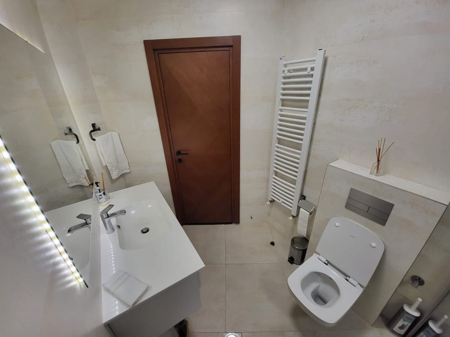 Spacious exclusive penthouse apartment in Flatiron Building - For Sale - Kisela Voda - Image 10