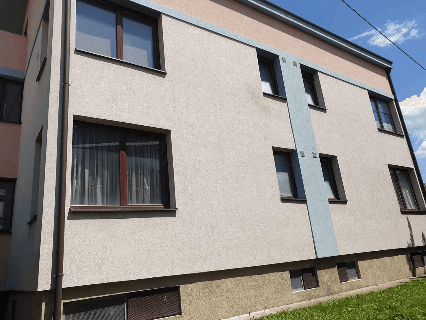 Куќа 451м2 со дворно место од 403м2 во Ѓорче Петров - За Продажба - Ѓорче Петров - Слика 5