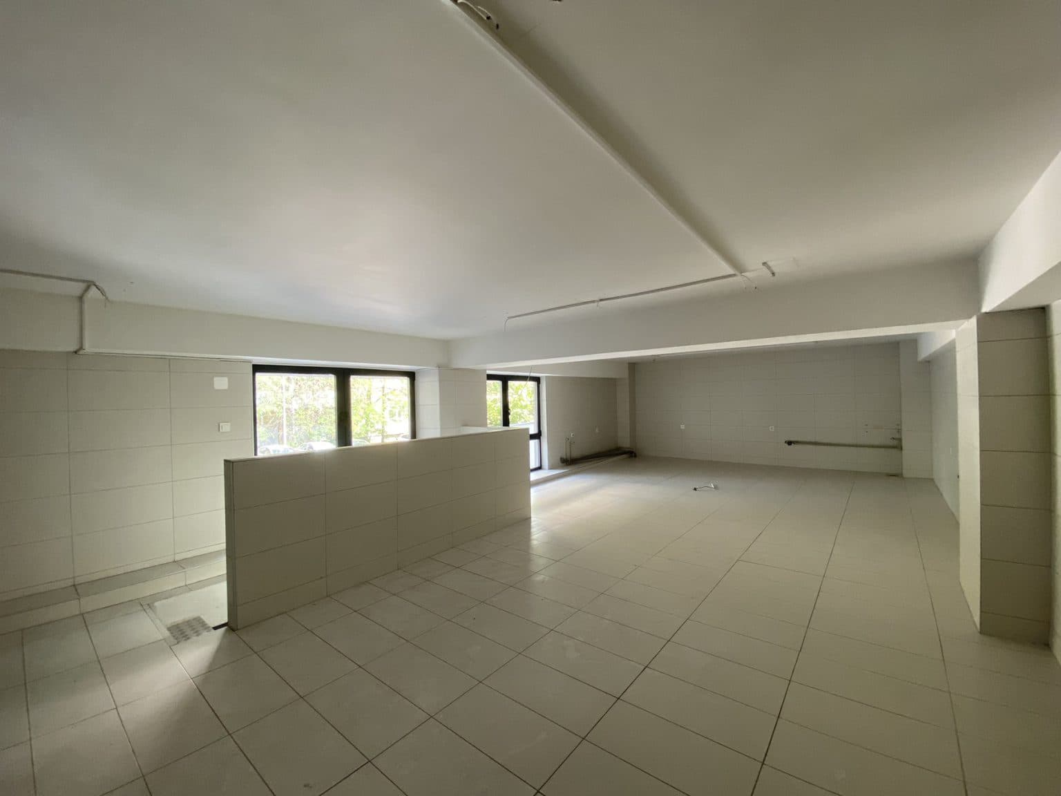 Business space 172m2 in Karposh - For Sale - Karposh - Image 2