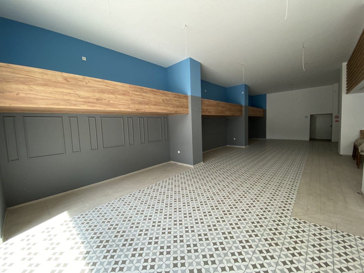 Business space 172m2 in Karposh - For Sale - Karposh - Image 1
