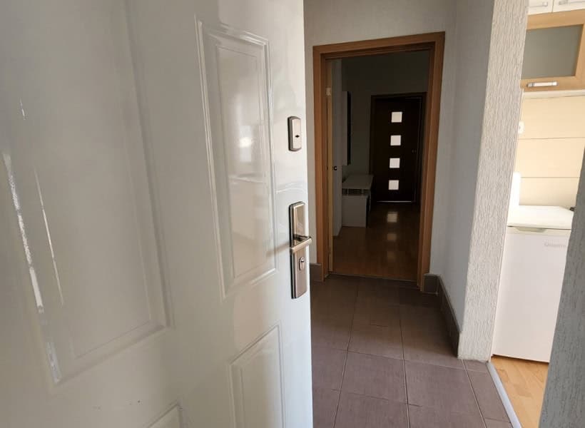 Деловен простор 50м2 на ул.Македонија - За Изнајмување - Центар - Слика 3