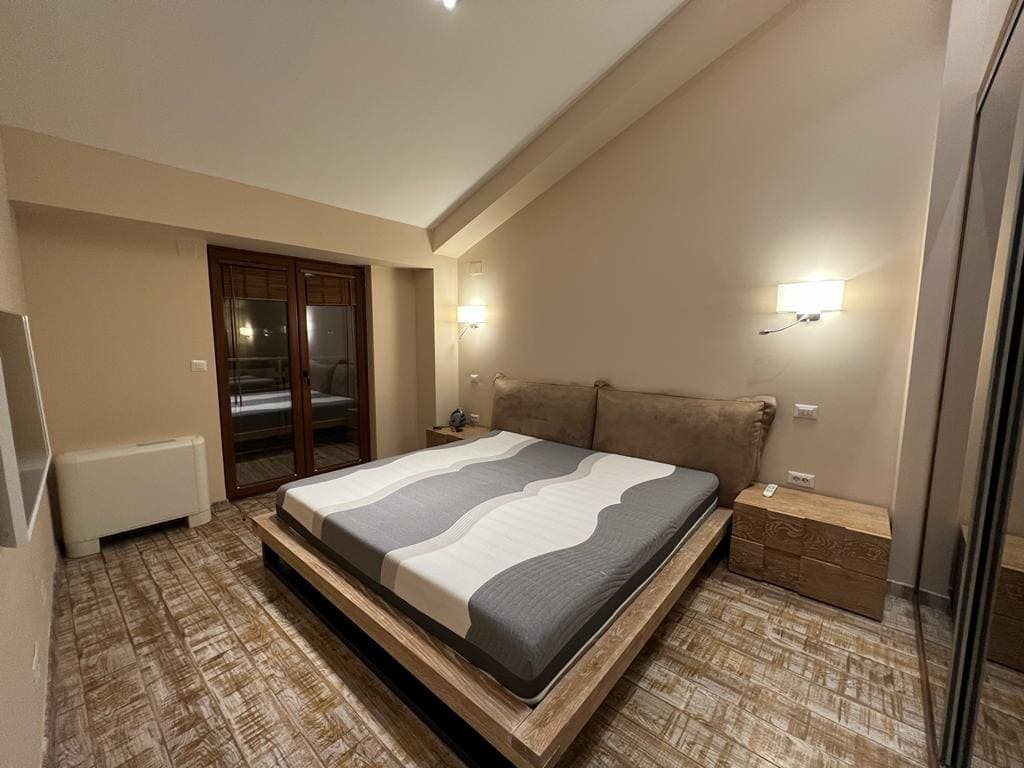 Modern 148m2 penthouse apartment in the city Center - For Sale - Centar - Image 8