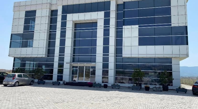 Деловен објект од 3570м2 во Визбегово - За Продажба - Бутел - Слика 1