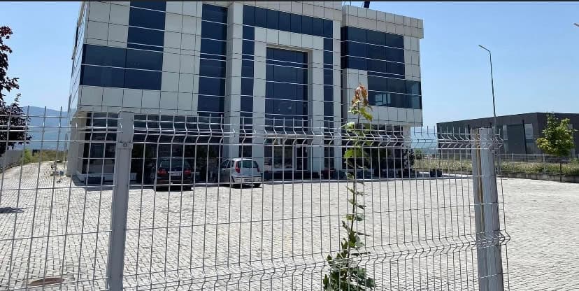 Деловен објект од 3570м2 во Визбегово - За Продажба - Бутел - Слика 4