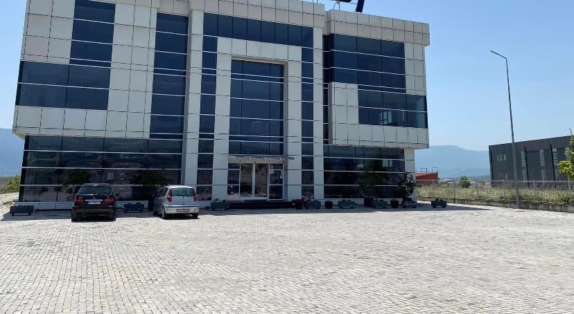 Деловен објект од 3570м2 во Визбегово - За Продажба - Бутел - Слика 2