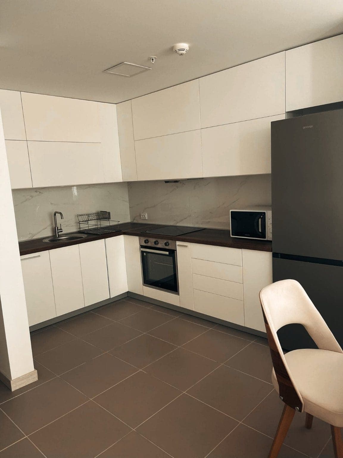 Стан 53м2 во Sky City - For Rent - Aerodrom - Слика 9