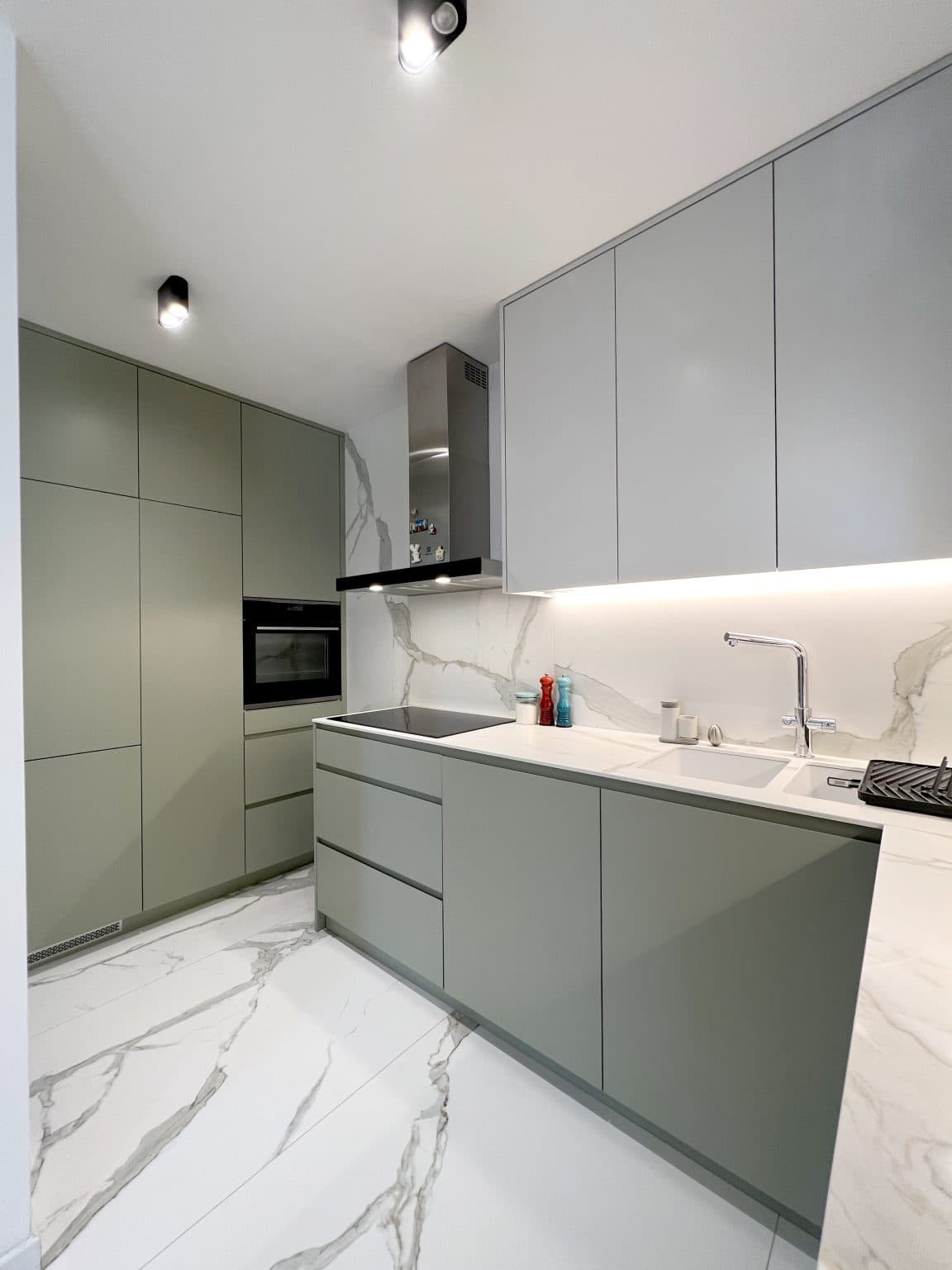 Modern apartment in private complex - For Sale - Zlokukjani - Image 17