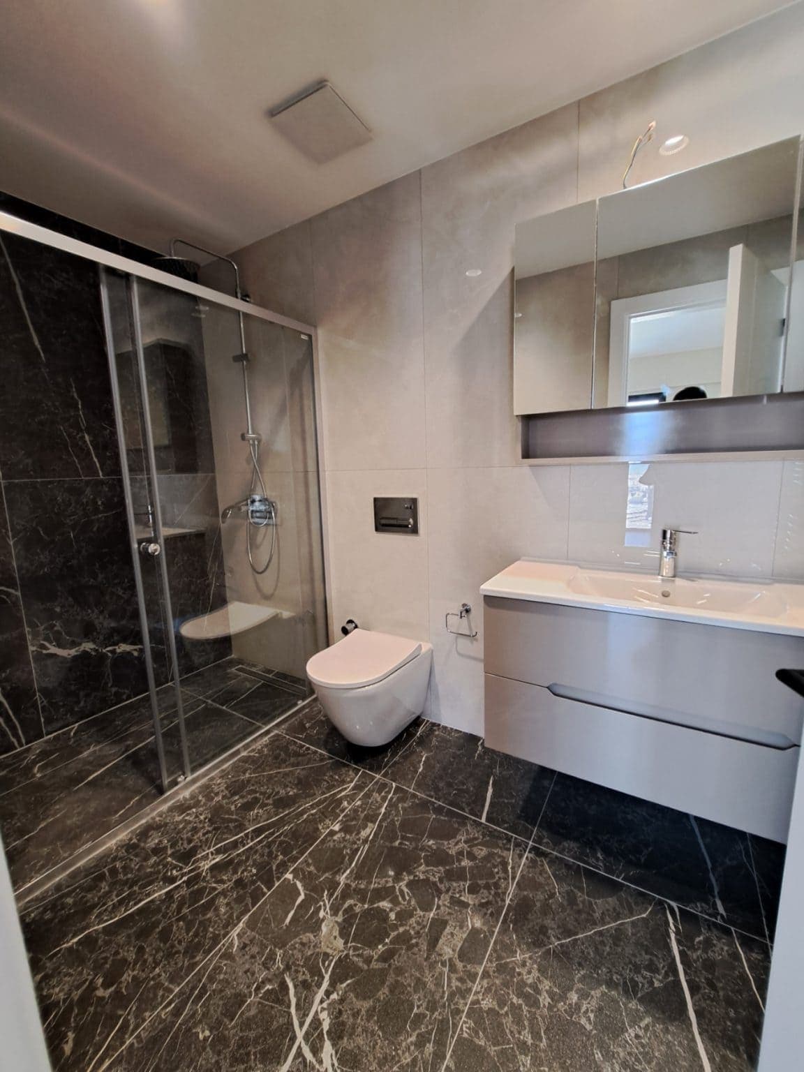 Office space 106m2 in new premium building - For Rent - Centar - Image 6