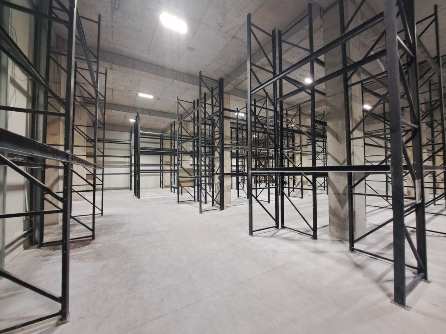 Се изнајмува магацински и канцелариски простор во Илинден - За Изнајмување - Илинден - Слика 9