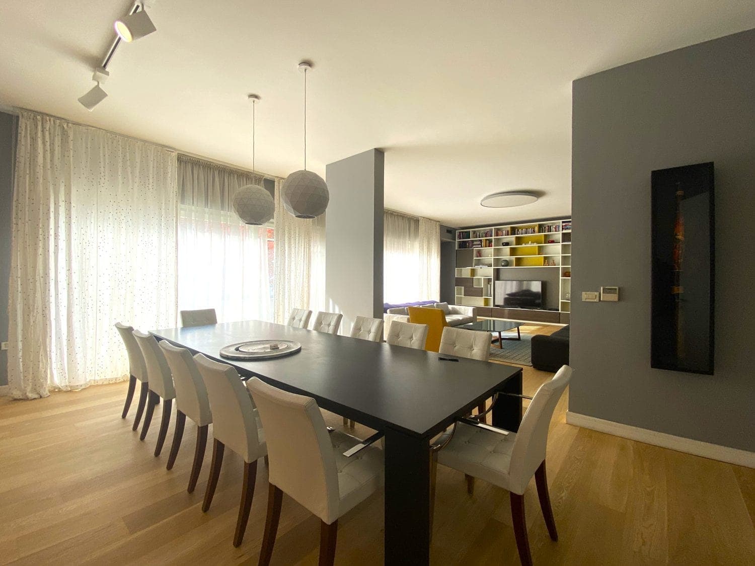 Ексклузивна куќа во Центар - За Изнајмување - Центар - Слика 4