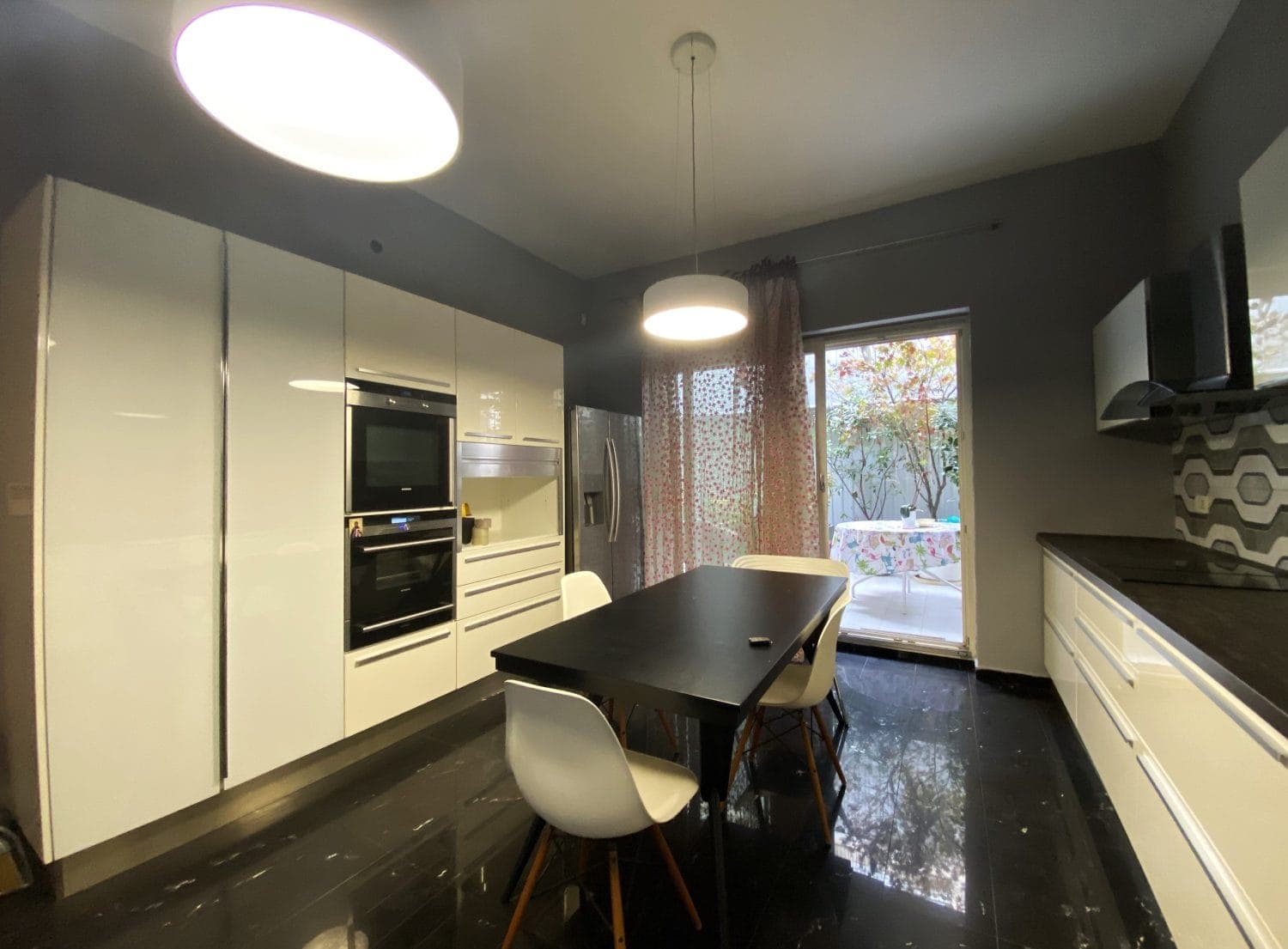 Ексклузивна куќа во Центар - За Изнајмување - Центар - Слика 5