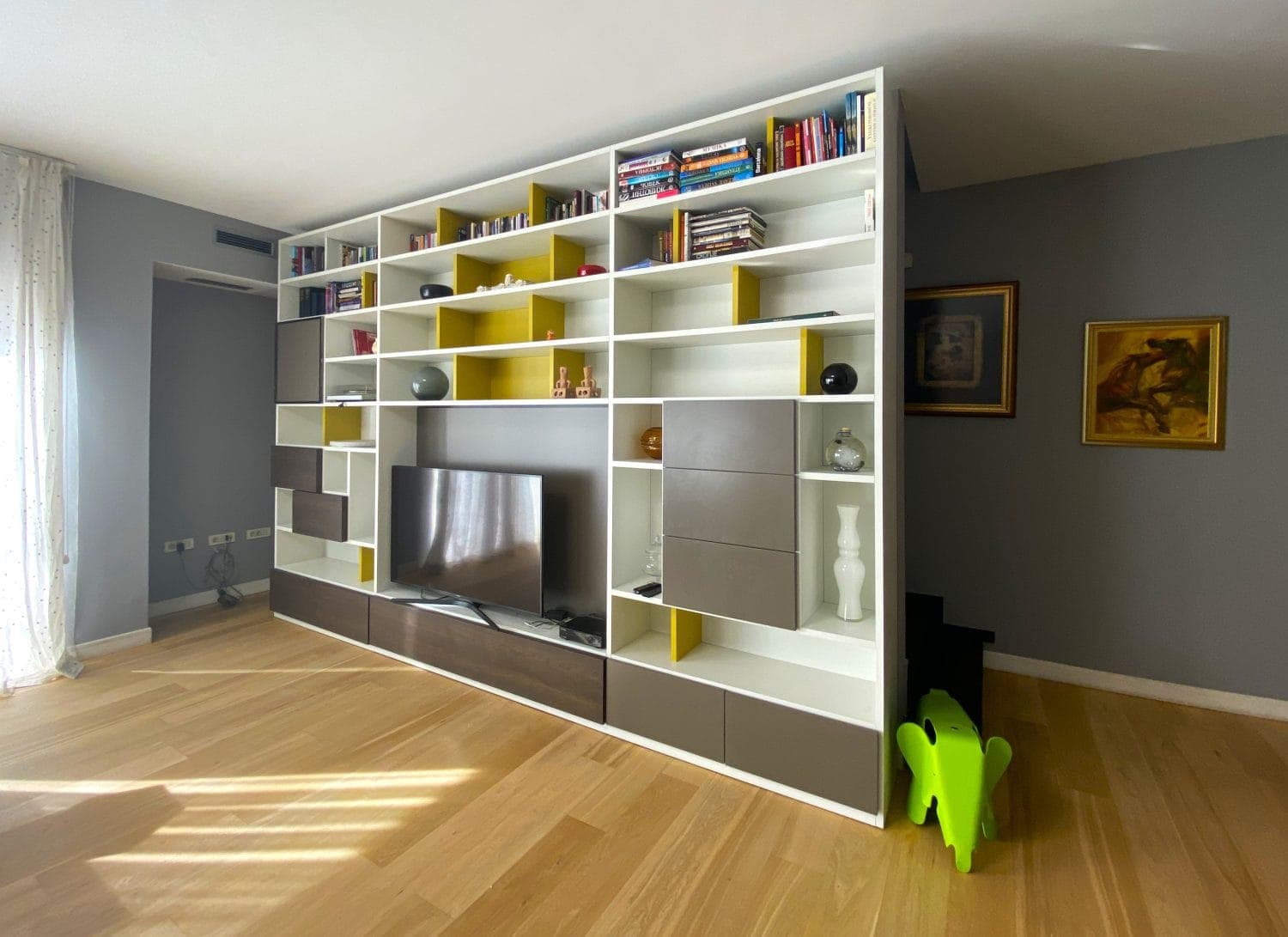 Ексклузивна куќа во Центар - За Изнајмување - Центар - Слика 12