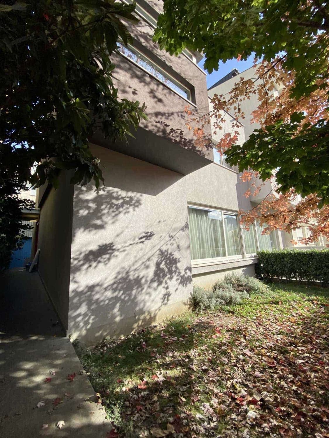 Ексклузивна куќа во Центар - За Изнајмување - Центар - Слика 18