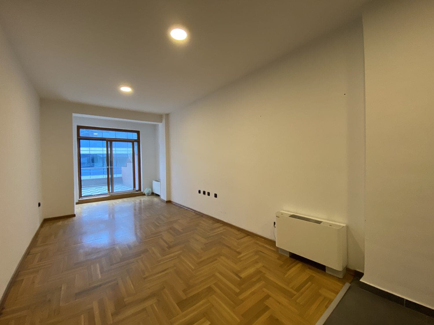Деловен простор 80м2 во Park Residence - За Изнајмување - Центар - Слика 4