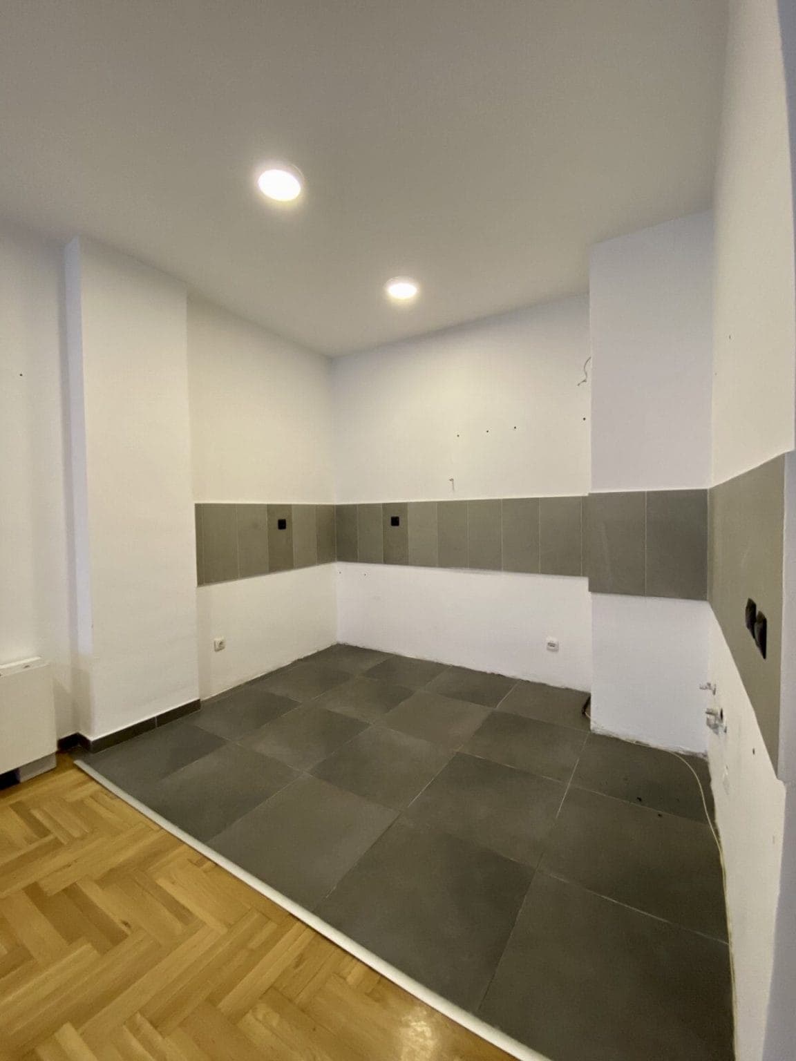 Office space 80m2 in Park Residence - For Rent - Centar - Image 5