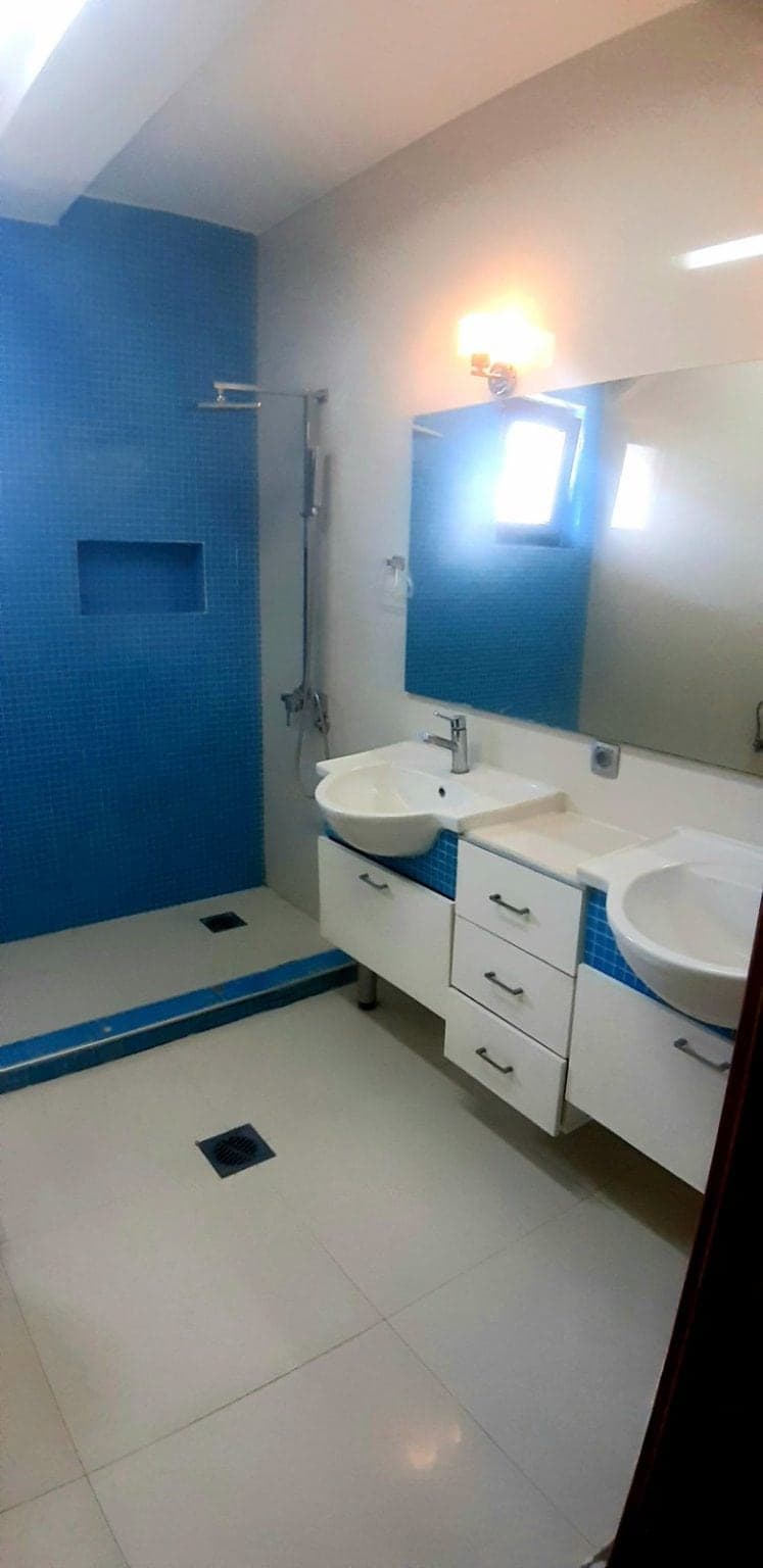 House of 400m2 with a spacious yard in Gevgelija - For Rent - Gevgelija - Image 15
