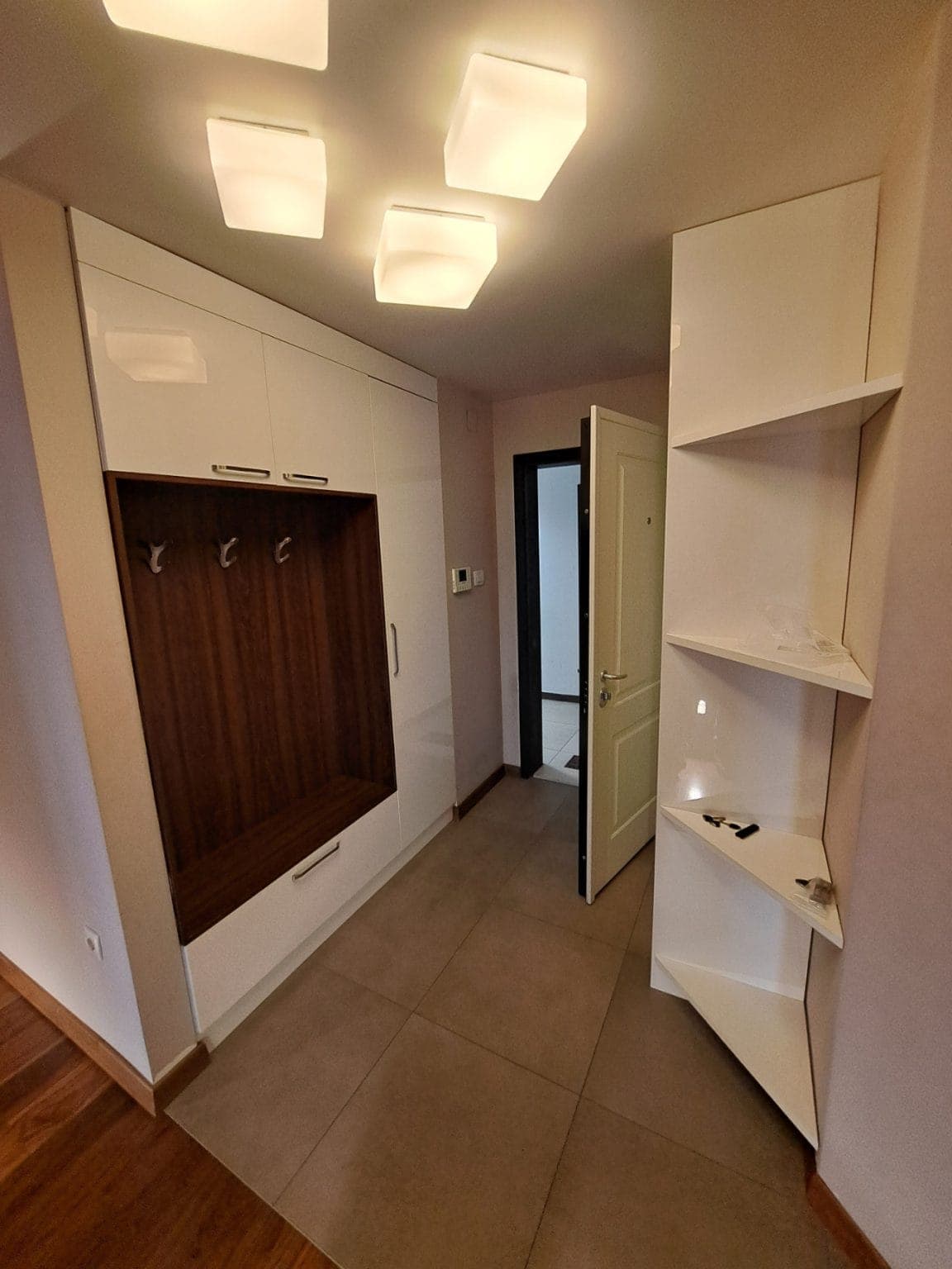 Exclusive modern apartment 200m2 - For Rent - Karposh - Image 20